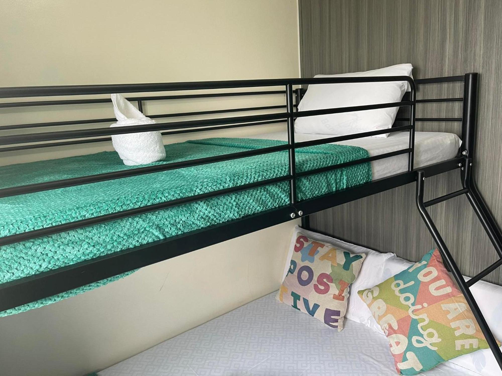 Green Residences Stays By Pbyy Manila Kültér fotó